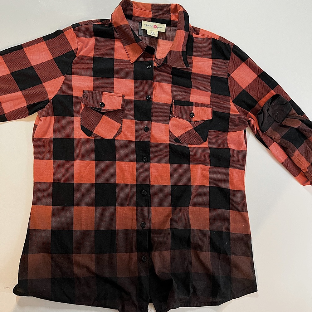 Women’s flannel checkered button down shirt